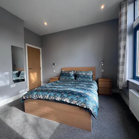 1 Bed Close To Arena Sleeps Up To 4 People F2 Apartment *